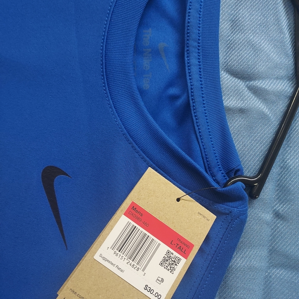 Blue dri fit nike tee